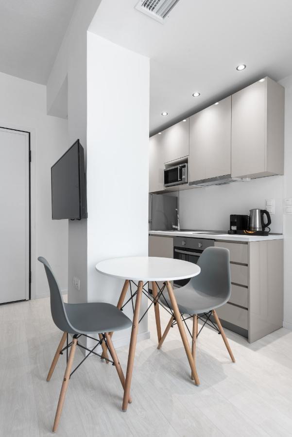 Denizen Penthouse, Nilie Hospitality Mgmt Apartment Thessaloniki Exterior photo